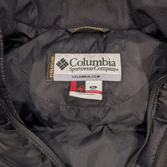 Columbia Titanium Tech Down Vest. - Picture 3 of 5